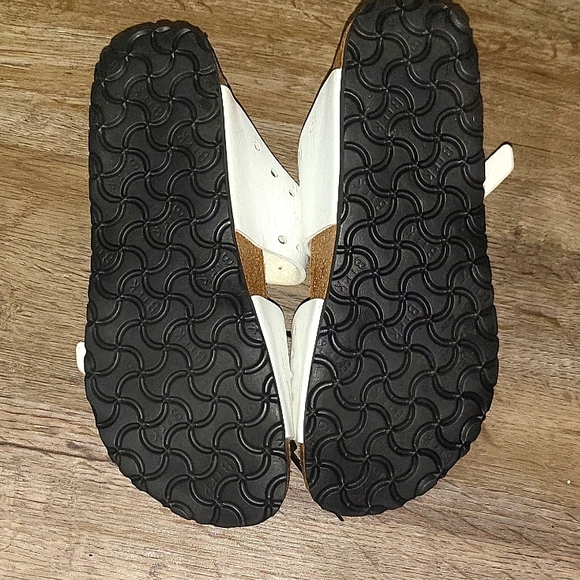 Birkenstock Women's Strapped Sandals Size 8 - Picture 5 of 5